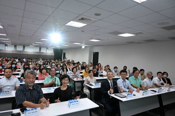 事務所人機協作新變革！欣大x叡揚揭 AI 辨識單據於雲端、手寫也通